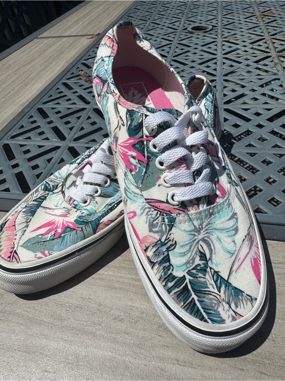 VANS old skool Paradise Floral tropical pattern   Size 9 womens